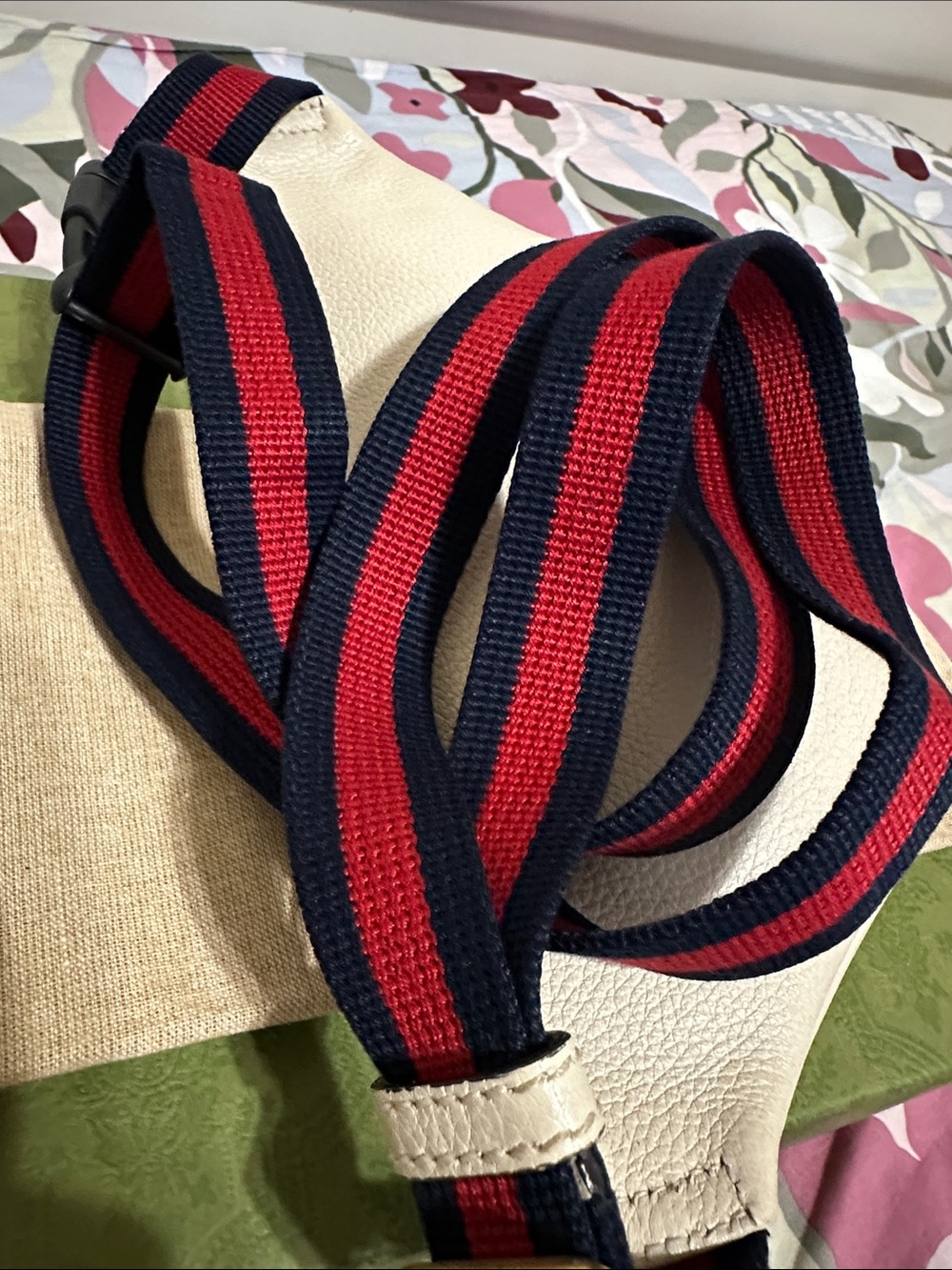 Gucci Off-White/Light Beige Leather Logo Web Belt/Body Bag - Picture 9 of 15